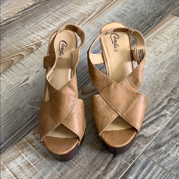 Candie’s Tan and Brown Wedges - Picture 4 of 5